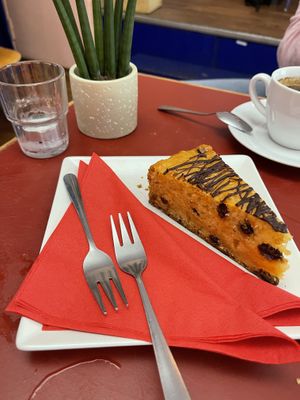 Vegan Carrot Cake  at Neue Republik Reger in Berlin