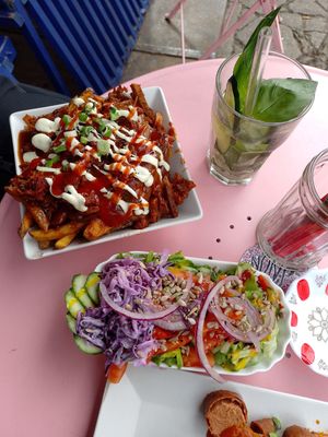  at Neue Republik Reger in Berlin