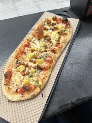   at &pizza - E St in Washington