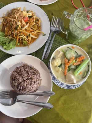 Green Thai curry with brown rice   at May Kaidee in Bangkok