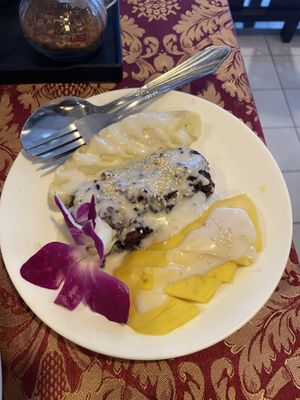 Mango sticky rice   at May Kaidee in Bangkok