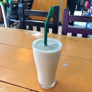 Banana Shake at May Kaidee in Bangkok