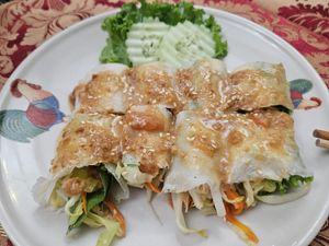 Fresh Spring Roll, 100 Baht at May Kaidee in Bangkok