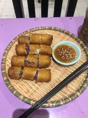 Fried spring rolls at May Kaidee in Bangkok