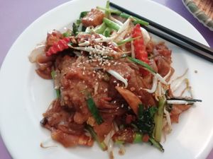 Pad See U at May Kaidee in Bangkok