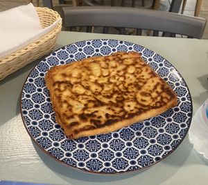   at To Mikraki in Syros