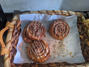 Rol de Canela/Cinnamon Rolls at Vegan Bageri in Zapopan