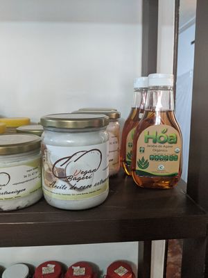 Agave nectar & coconut oil at Vegan Bageri in Zapopan