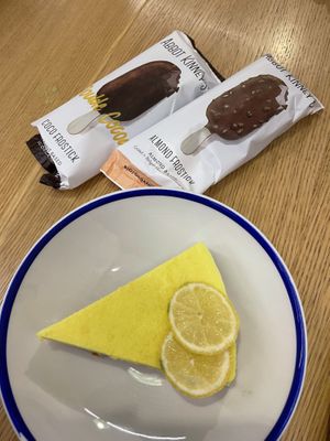 Postres veganos  at Curcuma Green Food in Burgos