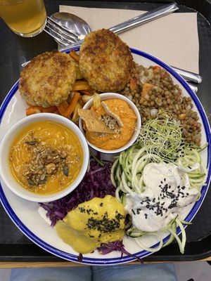 Veggie bowl  at Curcuma Green Food in Burgos