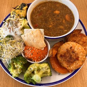 Veggy bowl  at Curcuma Green Food in Burgos