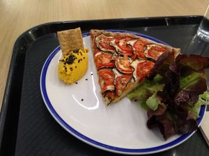 Quiche at Curcuma Green Food in Burgos
