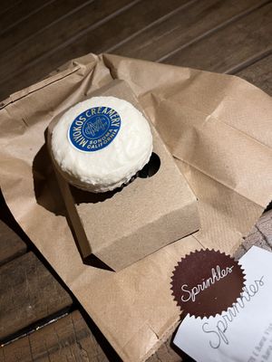 Miyokos Spice Cake (Limited Edition)  at Sprinkles Cupcakes in Lake Buena Vista