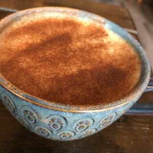 Dirty chai 💚 at Mirells in Visby