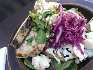 Hälsosallad at Mirells in Visby