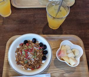 Breakfast granola with mixed juice at Storyhouse Cafe & Bar in Matsumoto