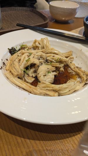  at Lín Hú SùShí - The Lakeside Veggie in Shanghai