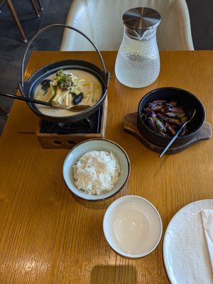  at Lín Hú SùShí - The Lakeside Veggie in Shanghai