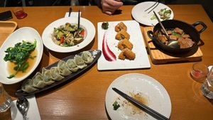 All this and more for 30€ per person   at Lín Hú SùShí - The Lakeside Veggie in Shanghai