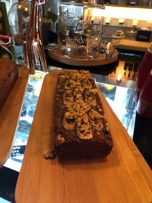 Vegan banana cake at Tungo's in Berlin