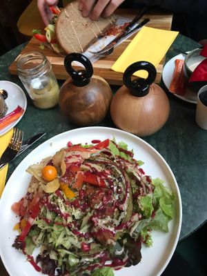 Gluten free mung bean pancakes with veggies at Tungo's in Berlin