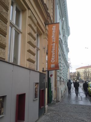 Street signage - entrance through the alleyway. at Bistro Otevřená zahrada in Brno