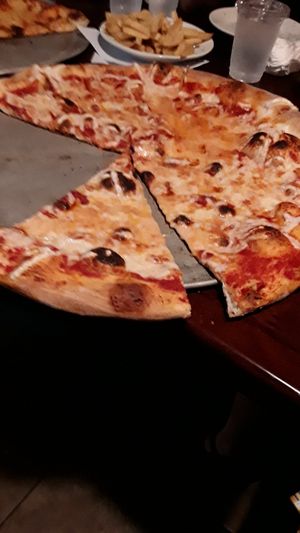 Vegan cheese pizza, they switched to Plant Good, pizza was delicious at Turnpike Cafe in Canton