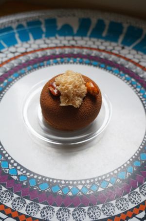 Entremet Cacahuète et Spéculoos at brEAThe Restaurant - Pigalle in Paris