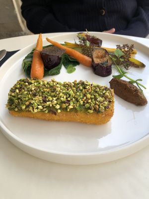 Tofu croustillant au citron confit et ses légumes  at brEAThe Restaurant - Pigalle in Paris