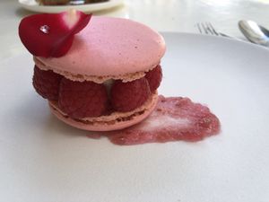 Macaron Ispahan crème à la rose et framboise  at brEAThe Restaurant - Pigalle in Paris