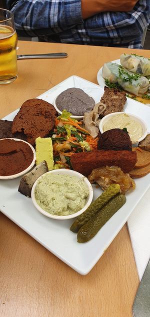 Assiette de dégustation to share at brEAThe Restaurant - Pigalle in Paris