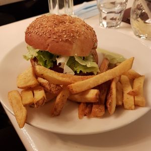 Burger at brEAThe Restaurant - Pigalle in Paris