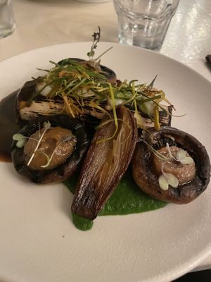 Poireaux farcis et brûlés   at brEAThe Restaurant - Pigalle in Paris