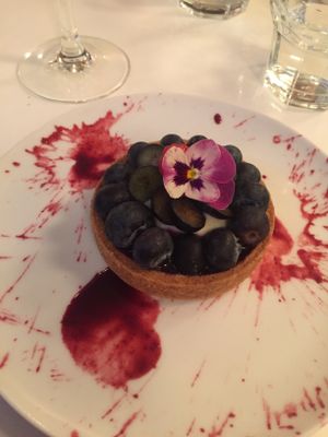 tartelette, j'y plongerais dedans si je le pouvais at brEAThe Restaurant - Pigalle in Paris