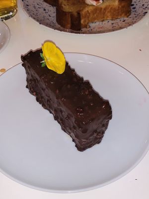 Snickers bar  at brEAThe Restaurant - Pigalle in Paris