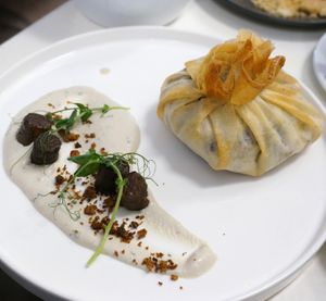 Winter aumonière at brEAThe Restaurant - Pigalle in Paris