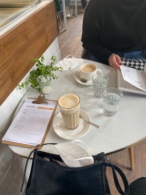 Kaffe mit Hafermilch   at Mein Liebes Frollein in Leipzig