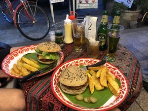 Amazing vegan and vegetarian food at Yoddoi Coffee & Tea in Chiang Rai