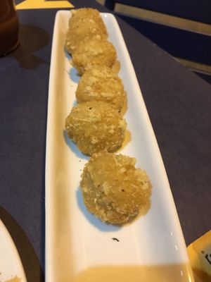 Cheese balls at Sa Capca in Blanes