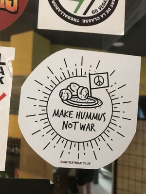 Make hummus at Sa Capca in Blanes