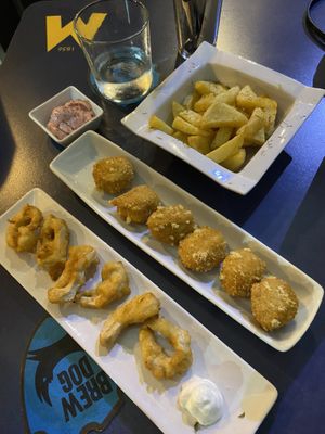 Calamares, croquetas (buenisimas) y patatas bravas at Sa Capca in Blanes