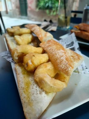 Sandwich with vegan octopus at Sa Capca in Blanes