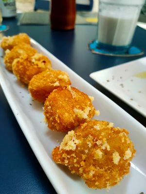 Cheese croquetas at Sa Capca in Blanes