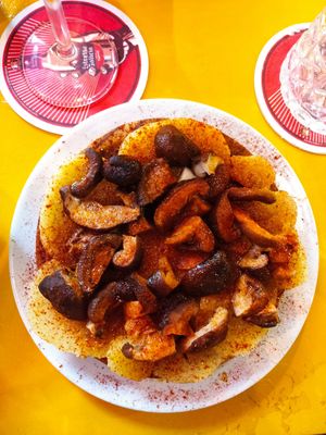 Pop (shiitake) a la gallega at Sa Capca in Blanes