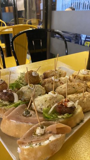 Montaditos a € 😋  at Sa Capca in Blanes