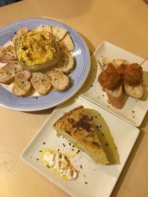 Hummus, meat balls & tortilla  at Sa Capca in Blanes