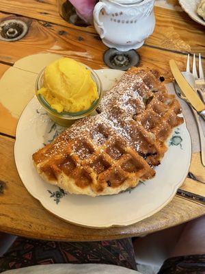 Monkey waffle and mango-maracuya sorbet  at Eisdielerin in Cologne