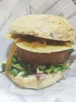 House con Beyond Burguer at H Burger  in Gran Canaria