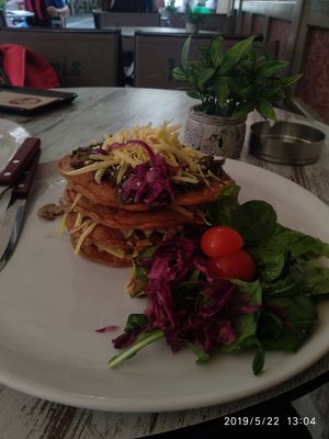 Vegan pancakes for 5,20 euros, really delicious at Hari's Creperie in Crete