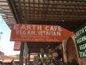 Signage at Earth Cafe - Derb Zawak in Marrakech